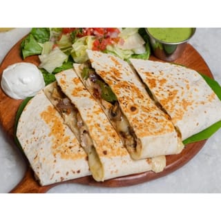 KAIROS QUESADILLA